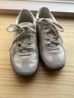 PUMA PALERMO ホワイト/グレー スニーカー23.5のサムネイル