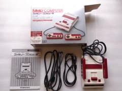 美品　ミニファミコンのサムネイル