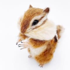 シマリス　羊毛フェルト　ハンドメイド　人形　オブジェ　インテリアのサムネイル