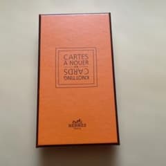 HERMES エルメスノベルティスカーフの巻き方 - メルカリ