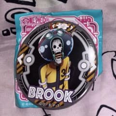 ワンピース　缶バッジ　ブルックのサムネイル