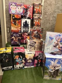 フィギュア プライズ 16点まとめ売りセット - メルカリ