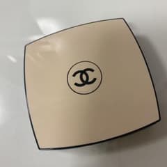 CHANEL シャネル ベージュのサムネイル
