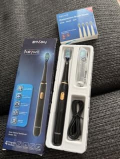 Fairywill 551 電動歯ブラシ 本体 ブラック 交換用ブラシ付きのサムネイル
