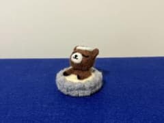 羊毛フェルト　クマ　温泉のサムネイル