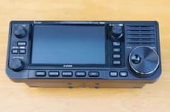 アイコム IC-705+社外品背面クーリングファン+純正スタンド MBF-705 アイコム IC-705+社外品背面クーリングファン+純正スタンド MBF-705