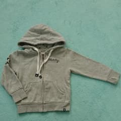 【値下げ中】Hurley 100cm ジップアップパーカーのサムネイル