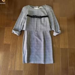 春夏ワンピースのサムネイル