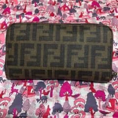 FENDI長財布のサムネイル