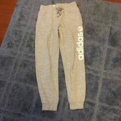 【yugen0203様専用】adidas スウェットのサムネイル