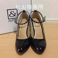 エナメルパンプスのサムネイル