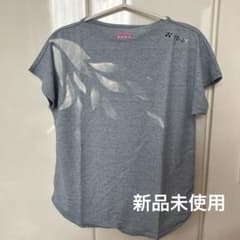 YONEX ウィメンズドライTシャツ　新品未使用 （テニス　バトミントン）のサムネイル