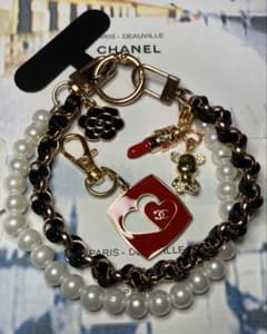 CHANEL ホリデーバレンタインチャーム他のサムネイル