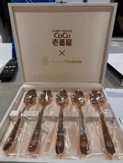 CoCo 壱番屋 美を追求したピンクゴールドカレースプーン5本セット CoCo 壱番屋 美を追求したピンクゴールドカレースプーン5本セット