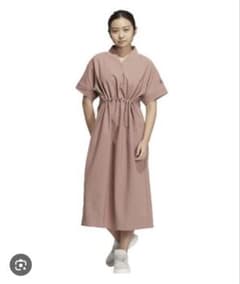 adidas 半袖 ワンピース　シャツワンピース　ウーブン　ピンクのサムネイル