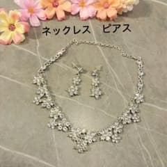 フラワー　ブライダル ネックレス ピアス セットのサムネイル