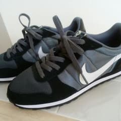 NIKEスニーカー ジニコのサムネイル