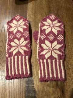 のぶりんさん　専用　手袋　&ベレー帽　ハンドメイド　手編みのサムネイル