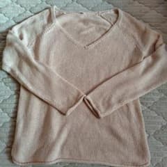 お値下げしました Ｈ＆Ｍ BASIC ピンクベージュ ニットセーターのサムネイル