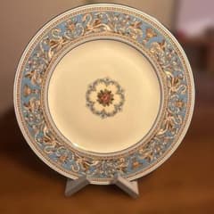 WEDGWOOD フロレンティーン プレート W2714 サイズ27センチのサムネイル