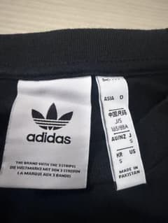 adidas ブラック Tシャツ Sのサムネイル