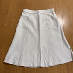 ケテイ　ホワイトフレアスカートのサムネイル