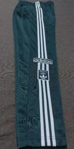 adidas グリーン ジャージパンツ スナップボタンのサムネイル