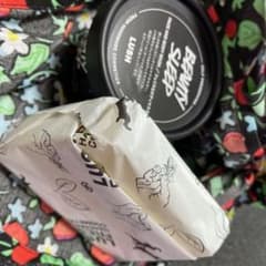 LUSHスクラブと石鹸のサムネイル