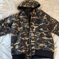 Carhartt カモフラージュ フーデッドジャケット 希少 - メルカリ