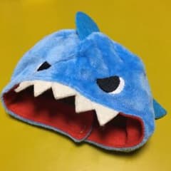 サメ　猫　帽子　犬のサムネイル