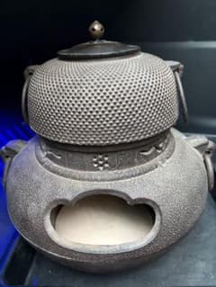 鉄製茶釜 丸型 凹凸デザイン 鉄製茶釜 凹凸デザイン - メルカリ