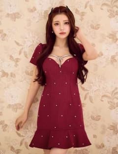 ワインレッド パール装飾 フレアドレスのサムネイル