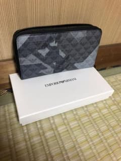 アルマーニ財布のサムネイル
