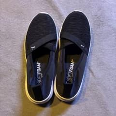 【美品】PUMA プーマ アデリーナ スリッポン スニーカー 黒 24.5cm