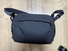かわいいうさぎ専用peak design ショルダーバッグ ブラックのサムネイル
