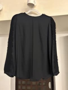 신품 미사용 미라 숀 블라우스 블랙 40 사이즈