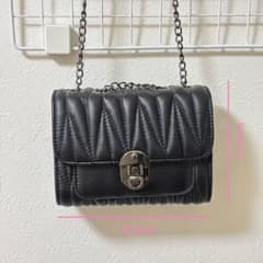 ブラック キルティングショルダーバッグ　ミニバッグ　2wayのサムネイル