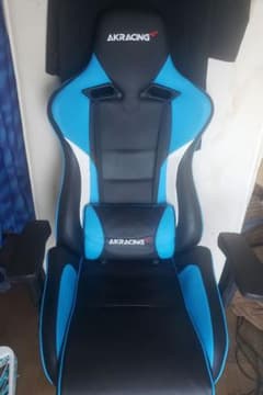 Ribura様専用　AKRacing ゲーミングチェアのサムネイル