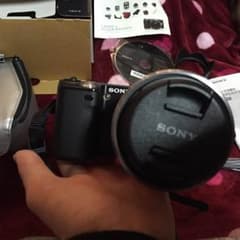 SONY デジタル一眼カメラα NEX-5K 標準ズームレンズキットのサムネイル