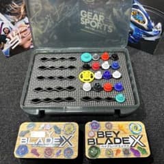 BEYBLADE X ベイブレードX ハンドメイドスタッズ付きトランク型ケース BEYBLADE X ベイブレードXオリジナルハンドメイドビット収納ケース40本