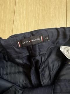 TOMMY HILFIGER ネイビー ストライプ ハーフパンツ 128のサムネイル