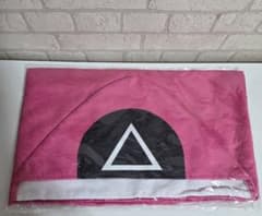 【新品未開封品】 イカゲームシーズン2プラチナムザッカフード付バスタオル　△