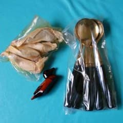 スプーン と 箸置きのサムネイル