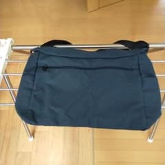 ショルダーバックのサムネイル