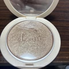 Dior クチュールルミライザー01のサムネイル