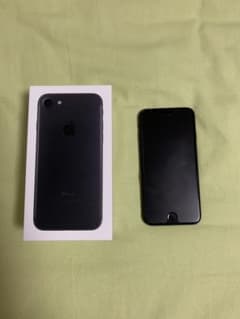 iPhone7 128GB ブラック auのサムネイル
