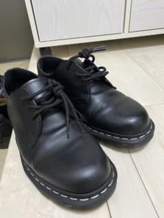 【mochiさん専用】ドクターマーチン Dr.Martens ホワイトステッチのサムネイル