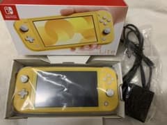 Nintendo Switch NINTENDO SWITCH LITE イエ…のサムネイル