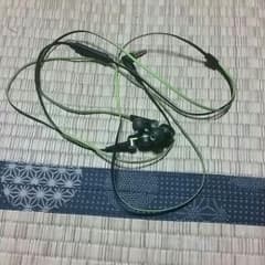 イヤホンのサムネイル