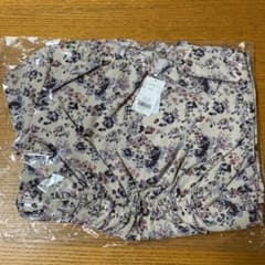 花柄ワンピースのサムネイル